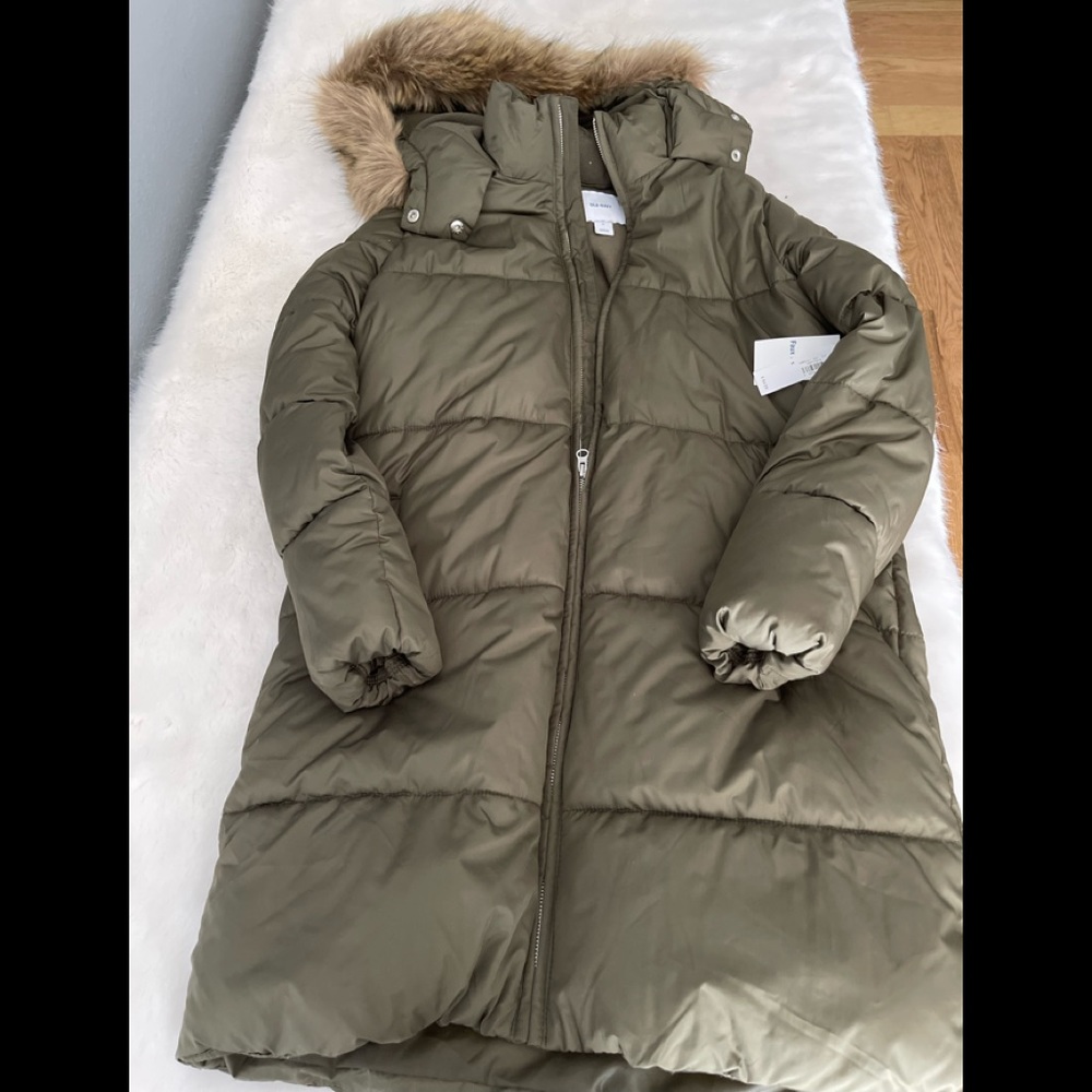 Old Navy Puffer jacket